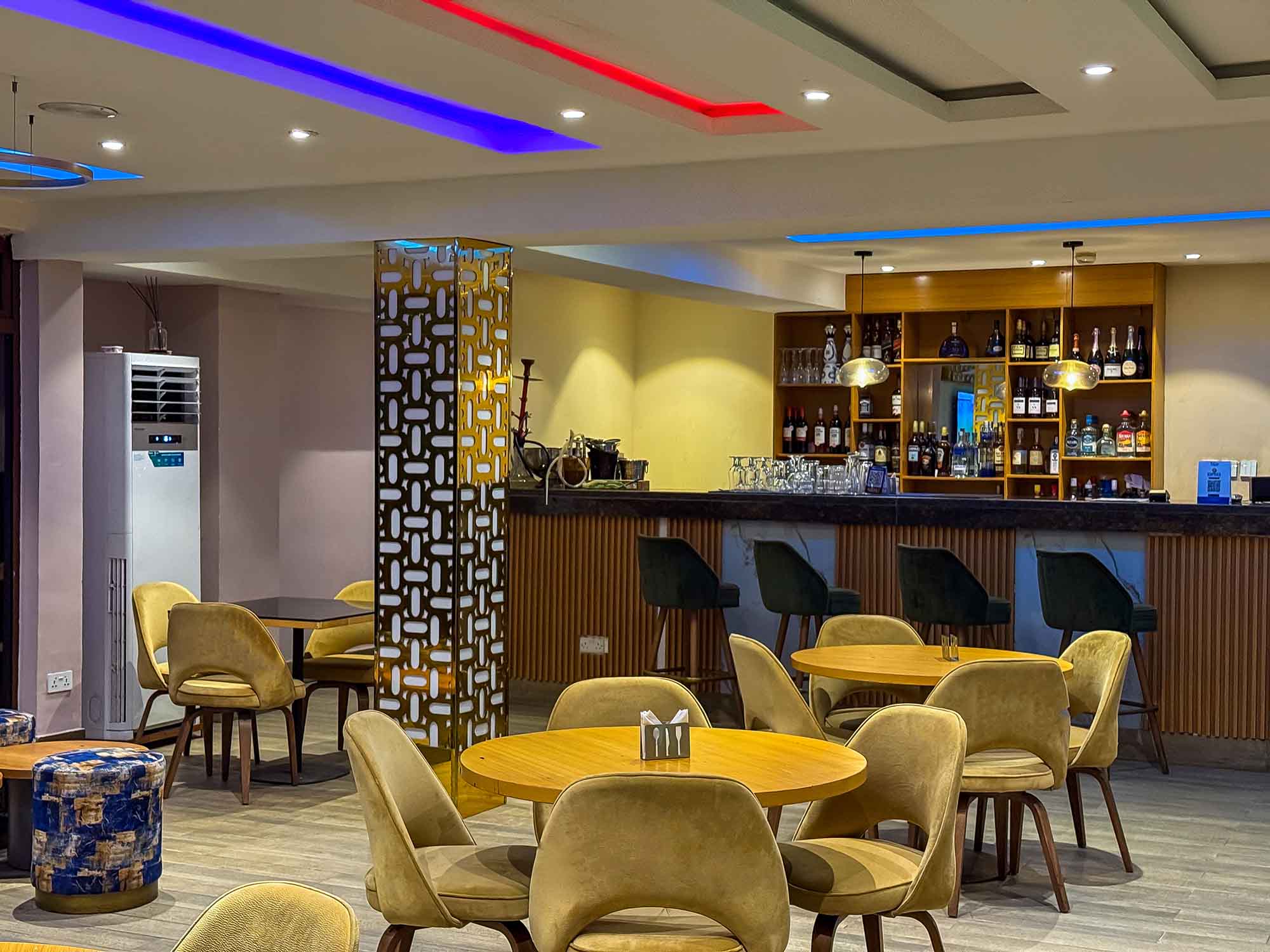 Skybar Lounge 